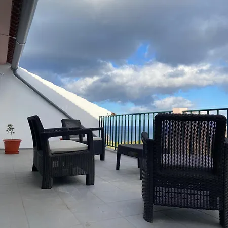 Santo Cristo Loft דירה Lajes das Flores