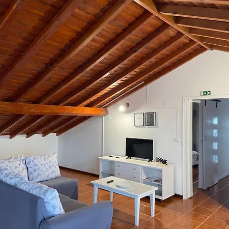 דירה Santo Cristo Loft Lajes das Flores