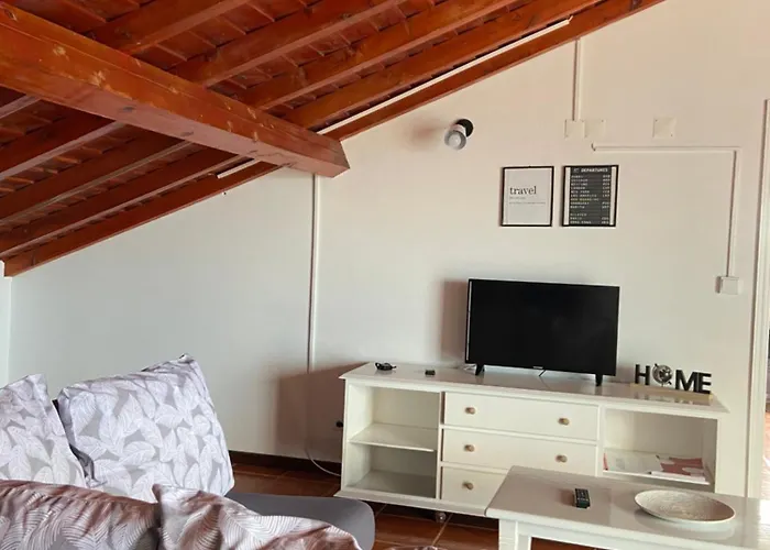 Santo Cristo Loft * Lajes das Flores